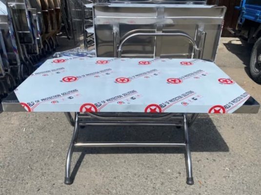 ban-ghe-inox-tai-nha-trang