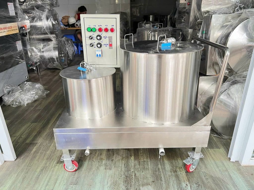 nồi nấu phở điện inox trong cửa hàng